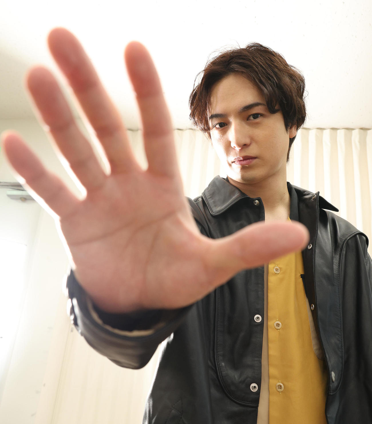 初プロデュース、初監督に挑戦した中村優一（撮影・中島郁夫）