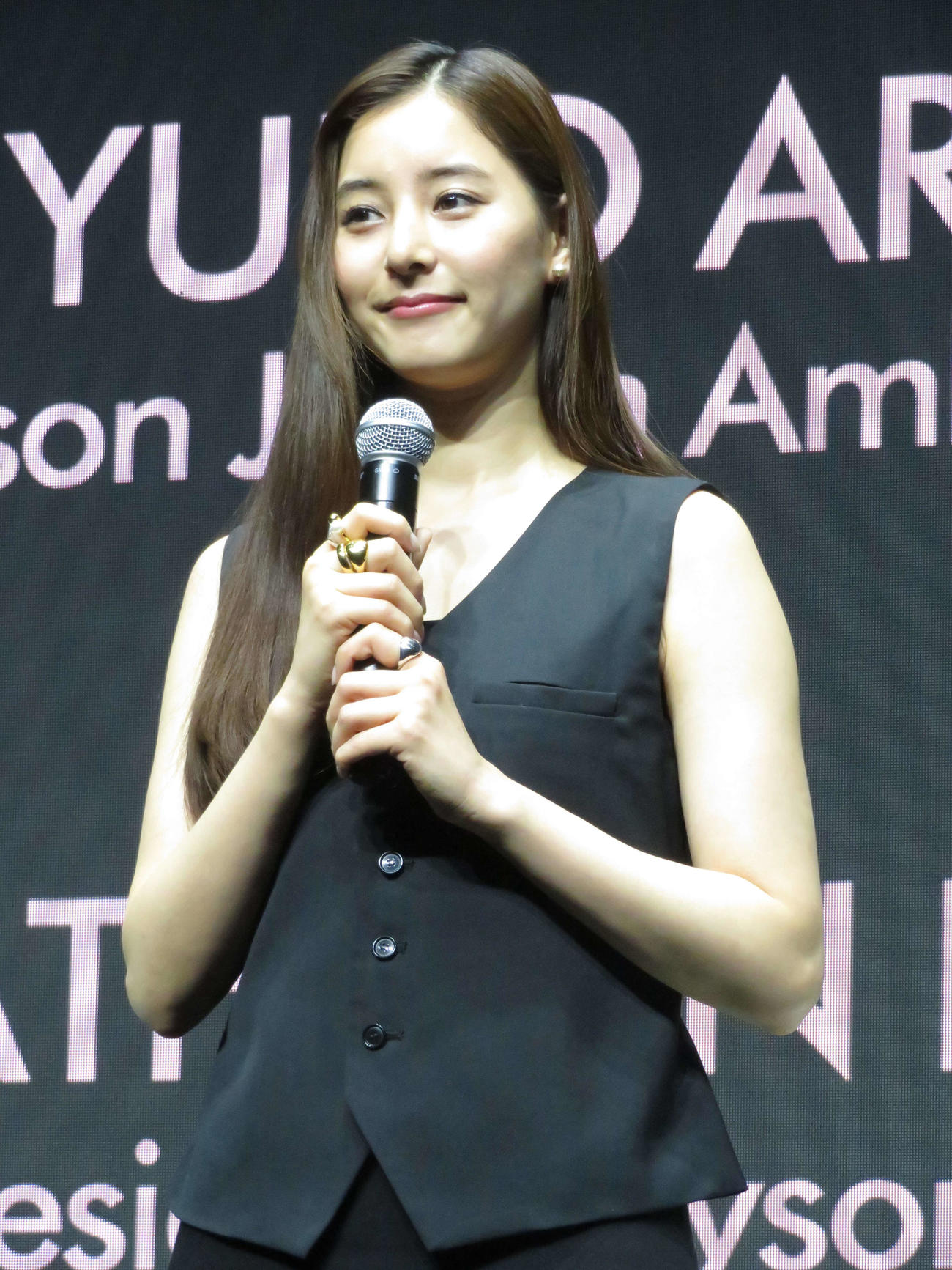 「Dyson Beauty」新商品発表会に出席した新木優子