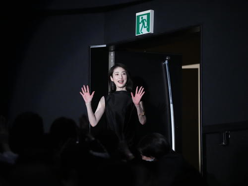 天海祐希、木村拓哉と初夫婦役で共演「妻、妻を演じさせていただきます」と強調し会場の笑い誘う