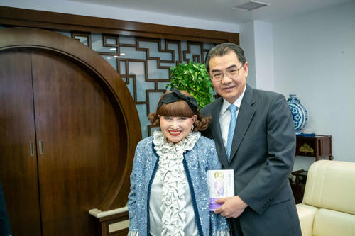 黒柳徹子「続　窓ぎわのトットちゃん」中国語版５月末刊行　北京訪問も決定「今からわくわく」