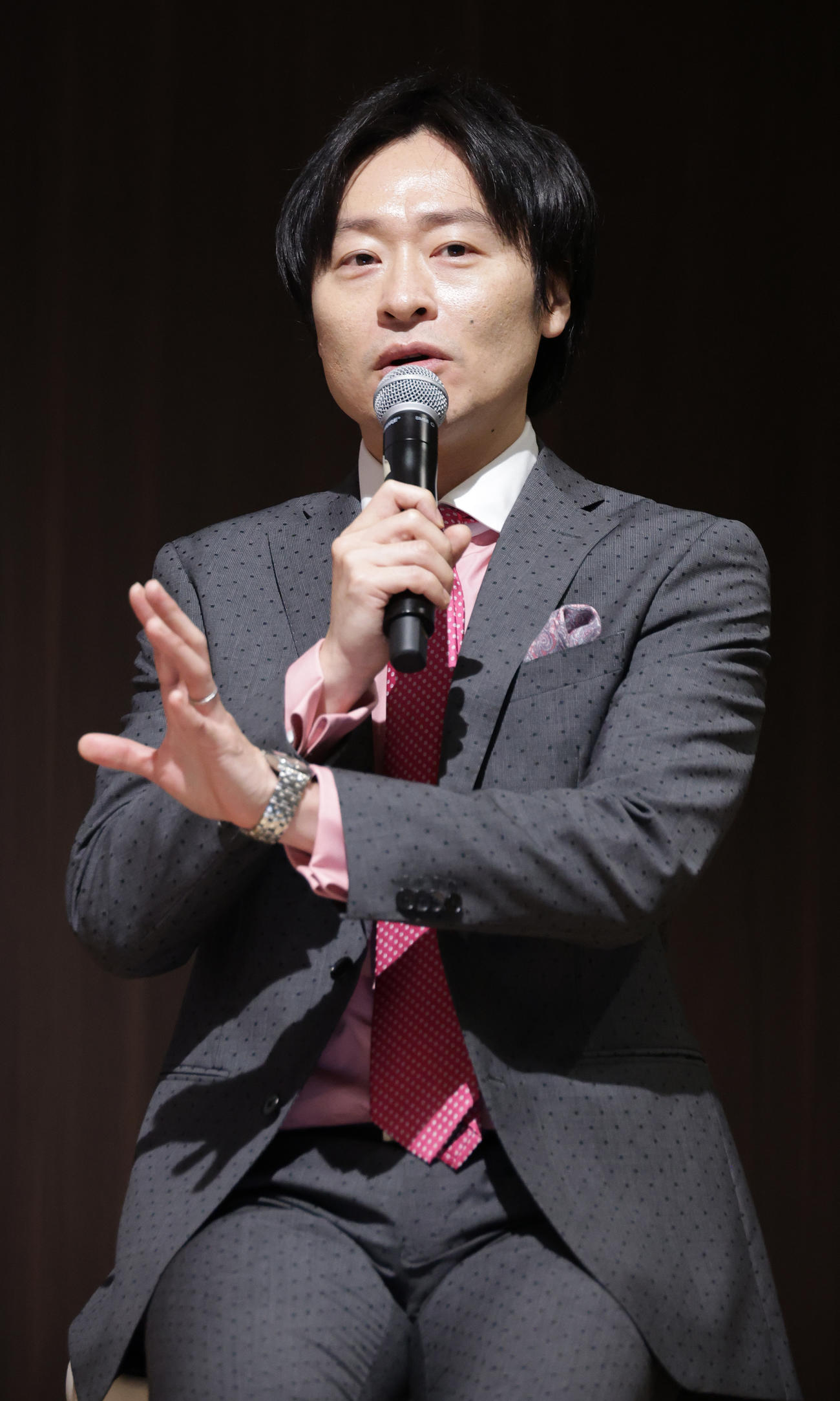 ドラマ「ミス・ターゲット」制作発表会見を行った川西賢志郎（撮影・中島郁夫）