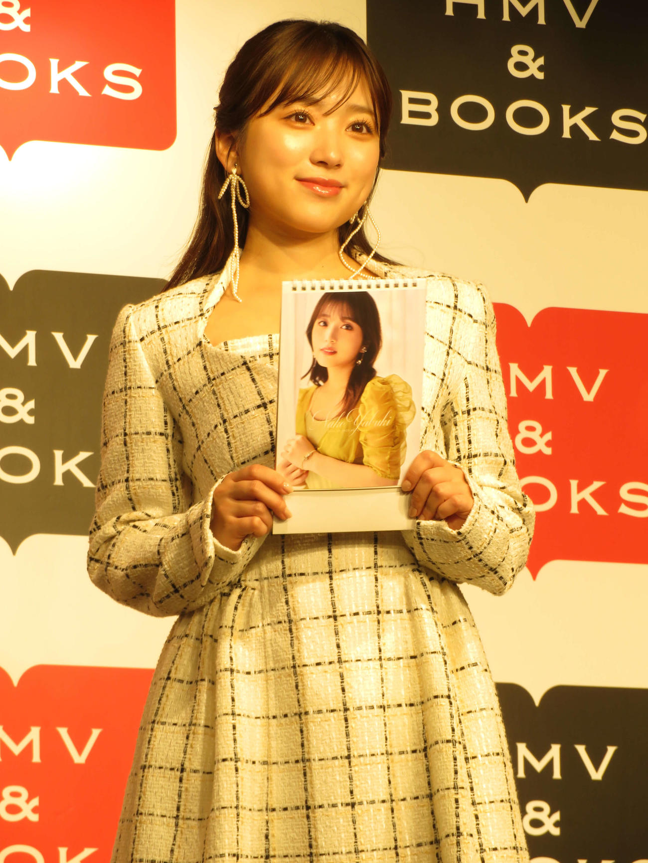 カレンダー発売イベントを行った矢吹奈子