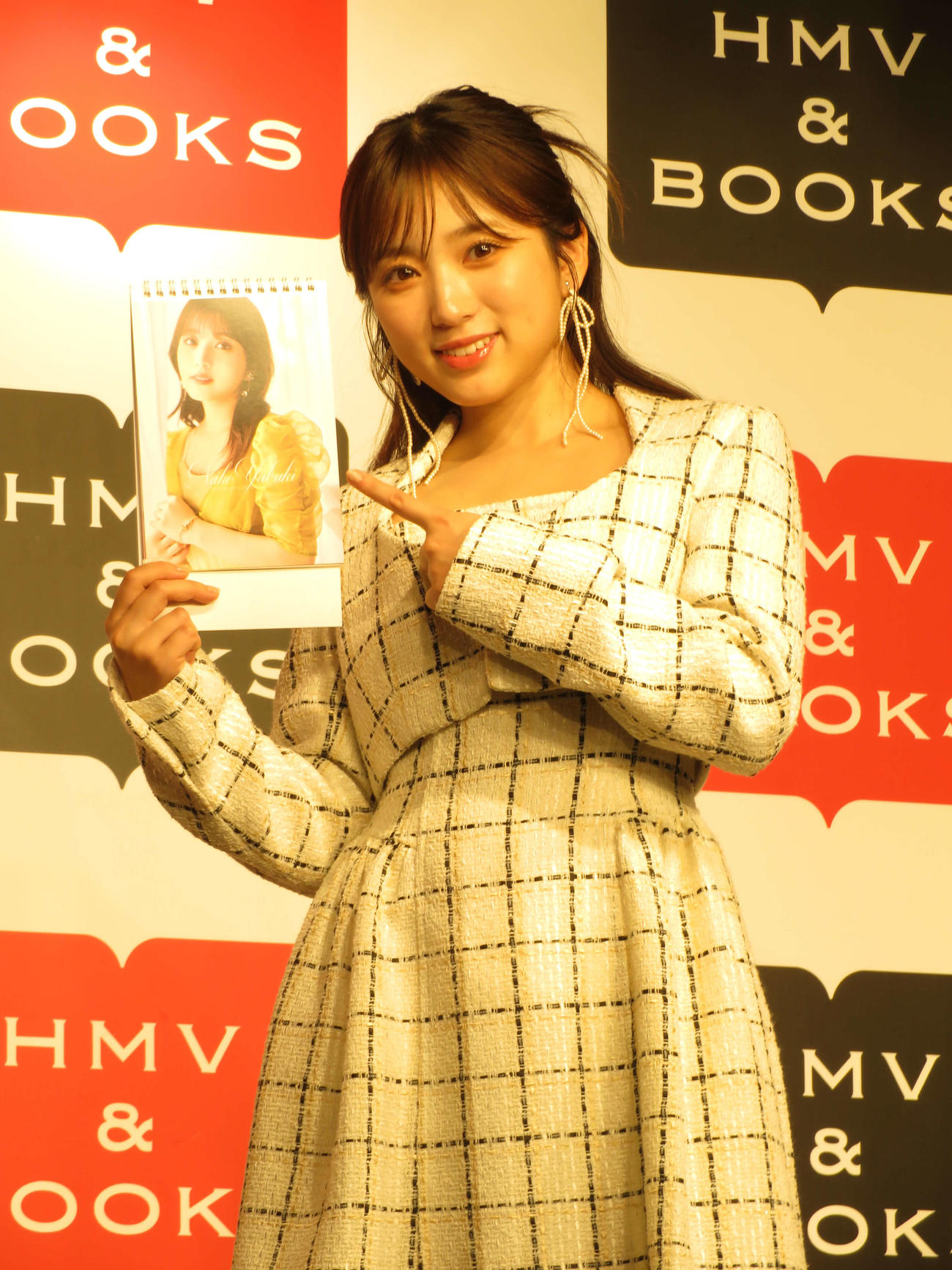カレンダー発売イベントを行った矢吹奈子