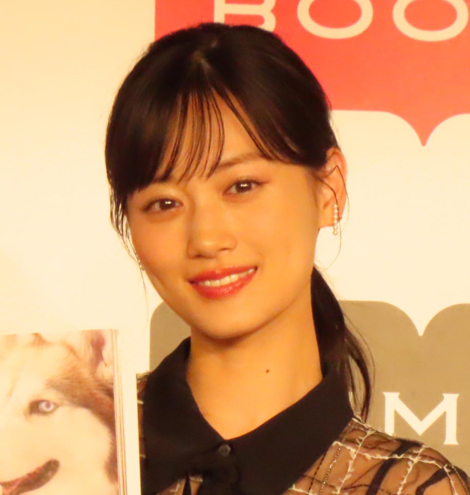 セカンド写真集発売会見に出席した乃木坂46山下美月（撮影・横山慧）