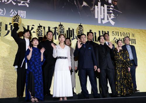 松本幸四郎「鬼平犯科帳」の長谷川平蔵役は天命「人間ドラマです。過去の作品と見比べてほしい」