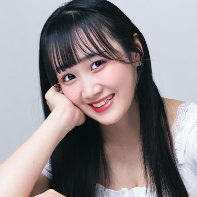 20歳グラドル奥村梨穂、退所独立「りほ、これからも頑張るばい」熊本産ド迫力豊満ボディー自慢