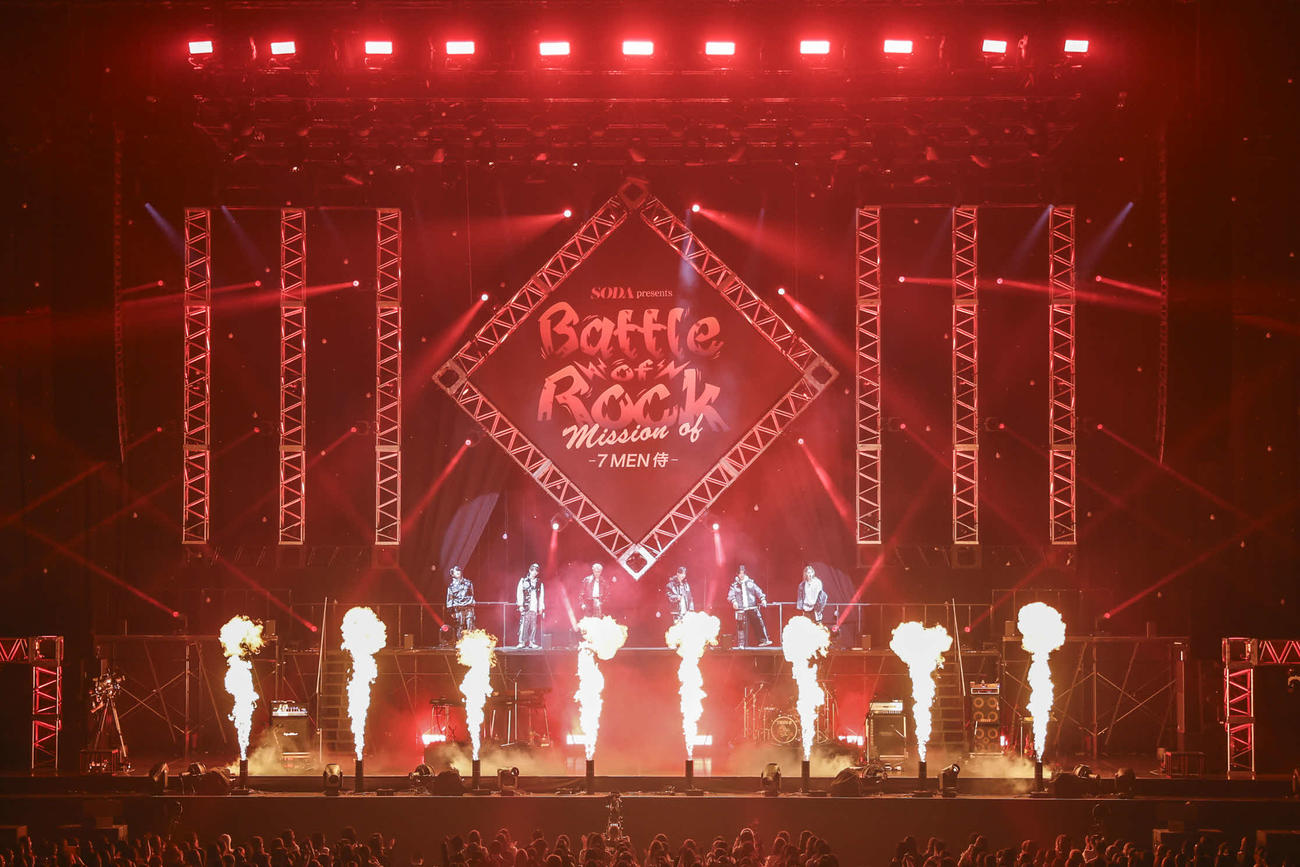 「SODA presents Battle of Rock～Mission of 7 MEN　侍～」でパフォーマンスする7 MEN　侍（冨田味我氏撮影）