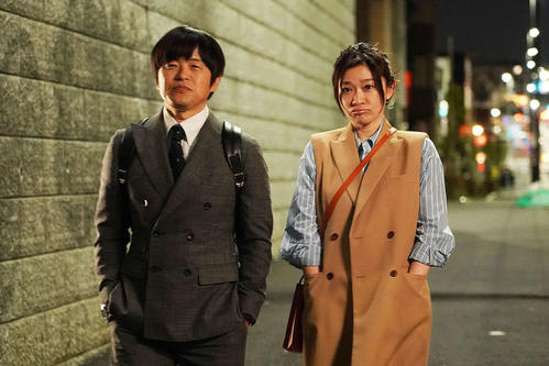 篠原涼子＆バカリズム「イップス」第３話５・５％　都議会議員の邸宅で第一秘書の遺体が