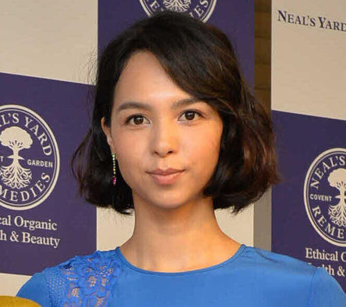 鈴木サチ、第５子男児出産　生まれたばかりの愛息公開「陣痛が酷く横になって過ごしています」