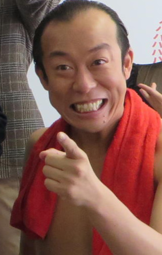 結婚公表の大黒笑けいけい「届きましたあー」「指輪代足りず嫁さんに…お仕事お願いいたします」