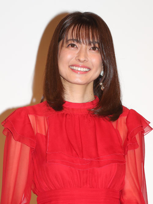 43歳元グラドルの美貌キープにＸ騒然「久しぶりに見た」「旦那うらやま」夫は52歳お笑い芸人