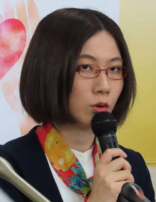 長寿番組の名物司会者にたかまつなな敬意のツーショット「90歳で徹夜で激論ってすごすぎる！」