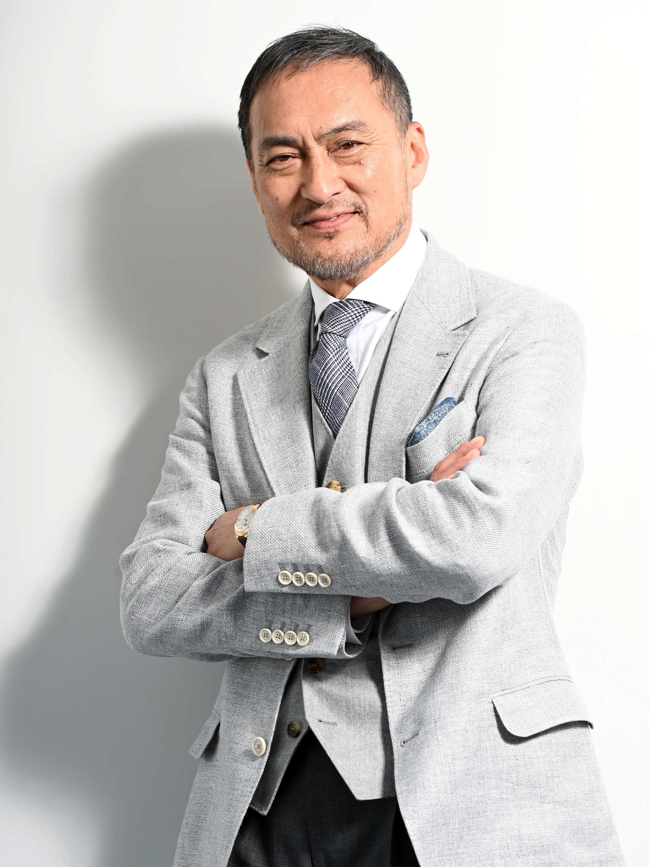 テレビ東京開局60周年特別企画ドラマスペシャル「生きとし生けるもの」で妻夫木聡とともにダブル主演を務める渡辺謙＝2024年1月15日