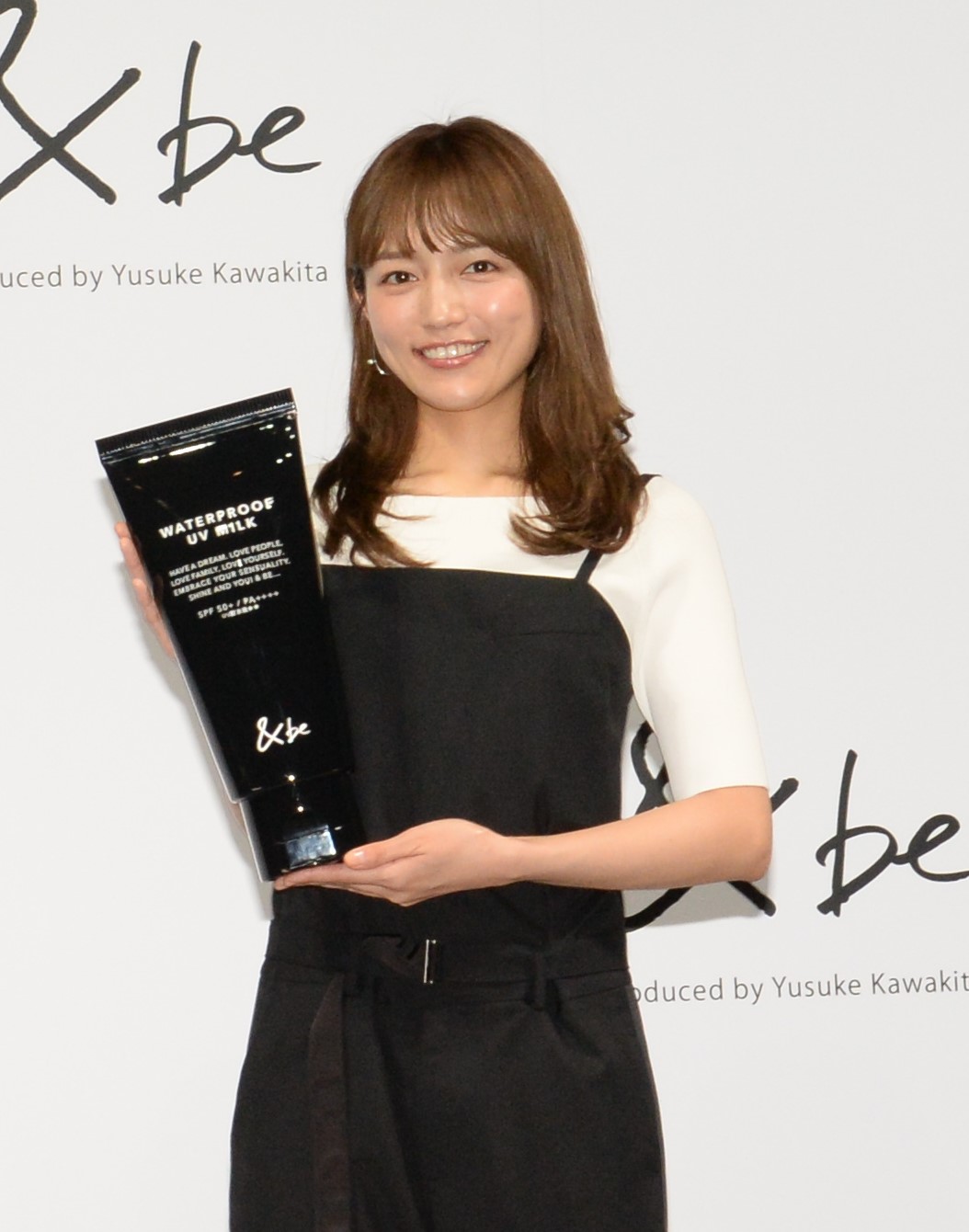 ライフスタイルブランド「＆be」の新商品発表会見に参加した川口春奈