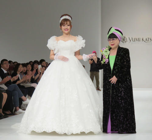 菊地亜美、桂由美さんとの思い出　結婚式で桂さんのドレス着用時に感激した助言とは？