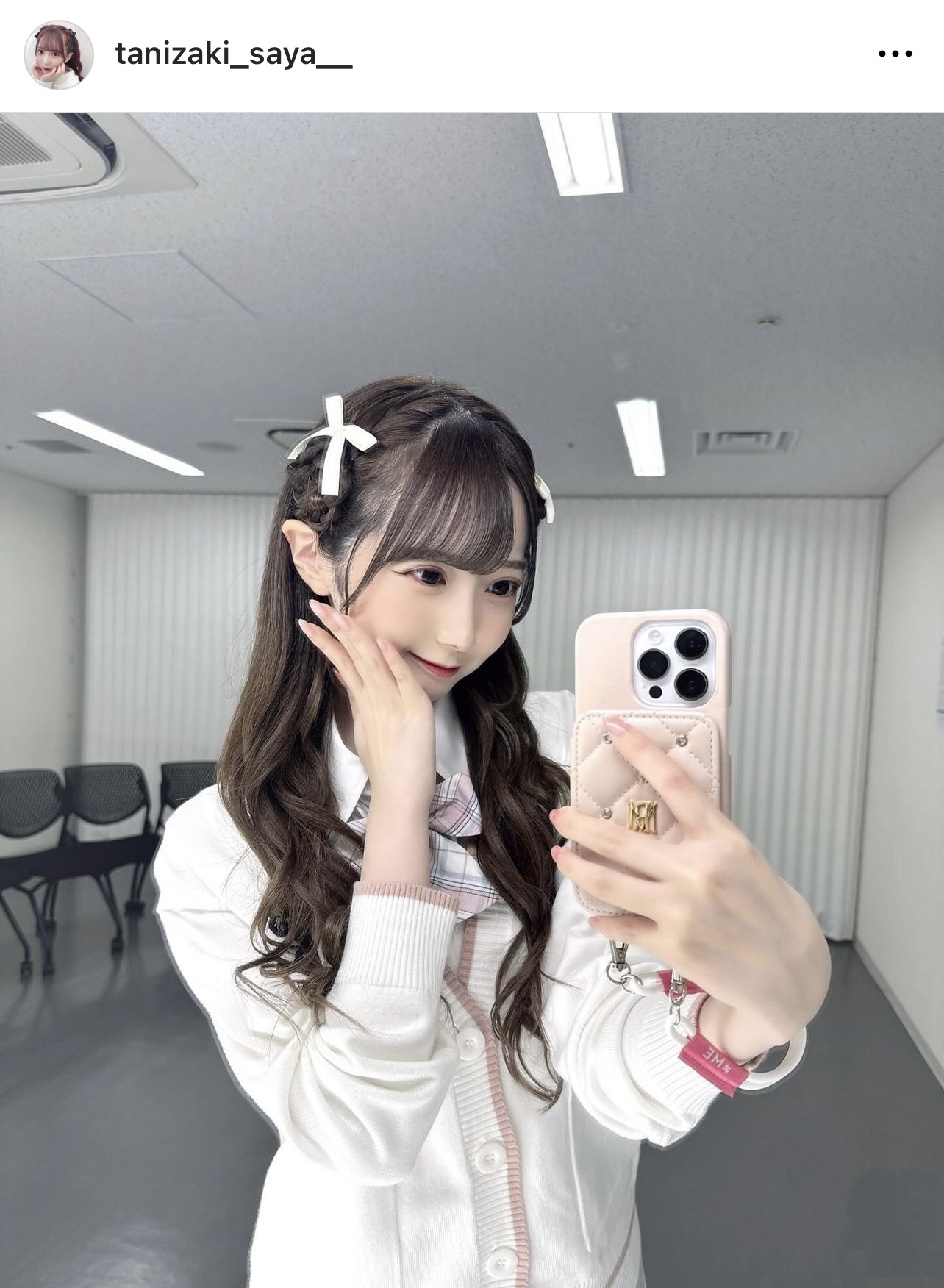 （谷崎早耶のインスタグラムから）