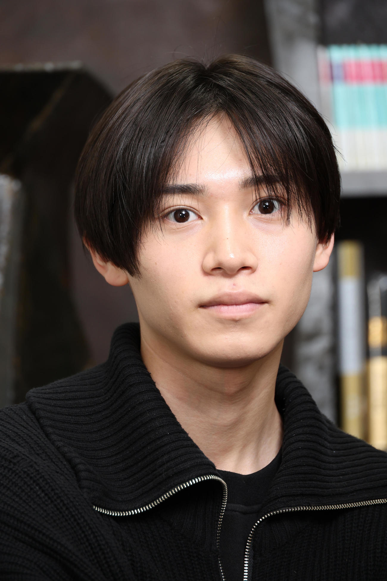 主演ドラマと歌唱について思いを語る佐藤瑠雅（撮影・中島郁夫）