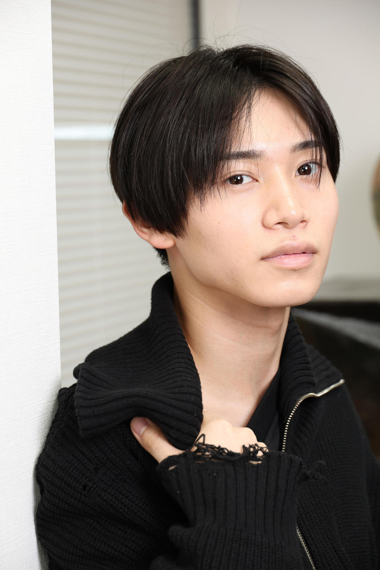 主演ドラマと歌唱について思いを語る佐藤瑠雅（撮影・中島郁夫）
