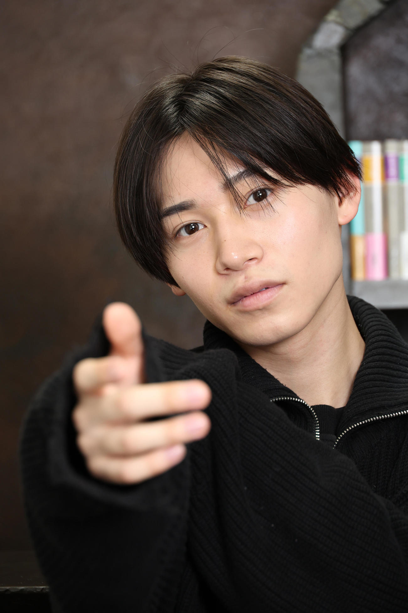 主演ドラマと歌唱について思いを語る佐藤瑠雅（撮影・中島郁夫）