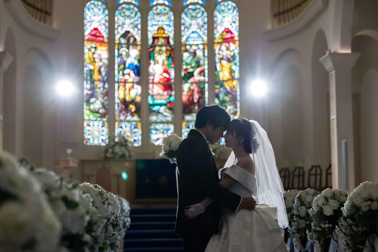 「新婚さんいらっしゃい！」に出演した下田裕太、金久保芽衣（右）夫妻