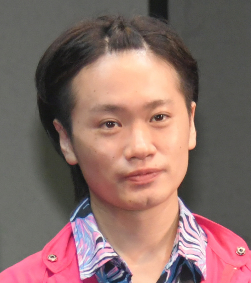 鳥越裕貴（2021年6月撮影）