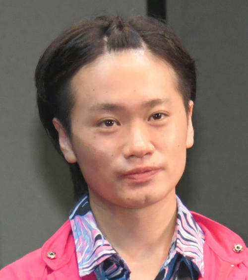 「刀剣乱舞」「弱虫ペダル」など人気舞台で活躍の鳥越裕貴、所属事務所からの退所を発表