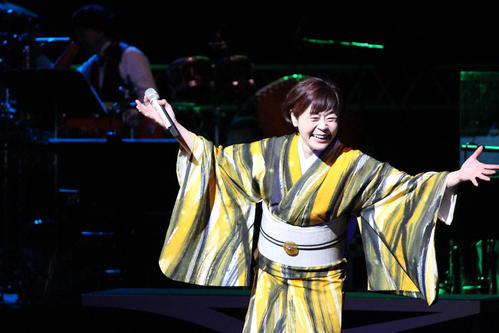 再婚発表翌日、神野美伽が地元大阪で公演　共演の舟木一夫「奥さま、よろしく」