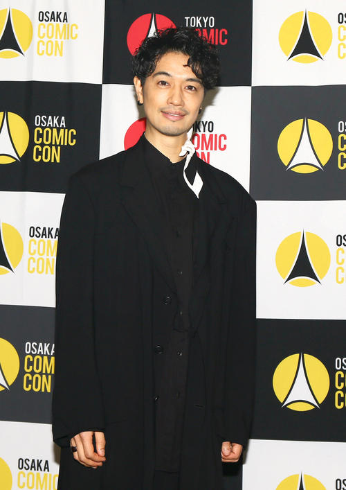 斎藤工、大阪コミコン開幕宣言 ロキと共演 攻めた最終日コスプレは