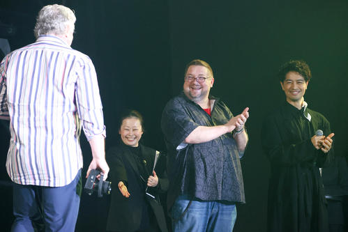 斎藤工、大阪コミコン開幕宣言 ロキと共演 攻めた最終日コスプレは