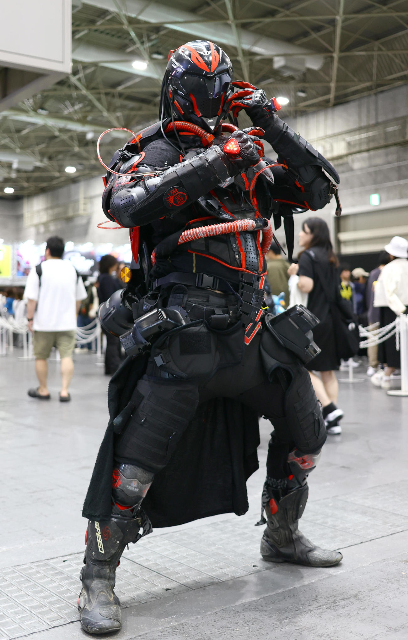 大阪コミコン2024でコスプレを楽しむ来場者（撮影・上山淳一）