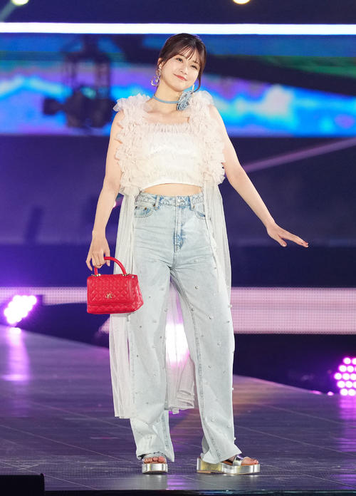 「Rakuten GirlsAward 2024 S/S」に登場する生見愛瑠(撮影・江口和貴)