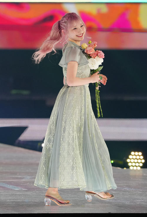 「Rakuten GirlsAward 2024 S/S」に登場する=LOVEの齋藤樹愛羅(撮影・江口和貴)