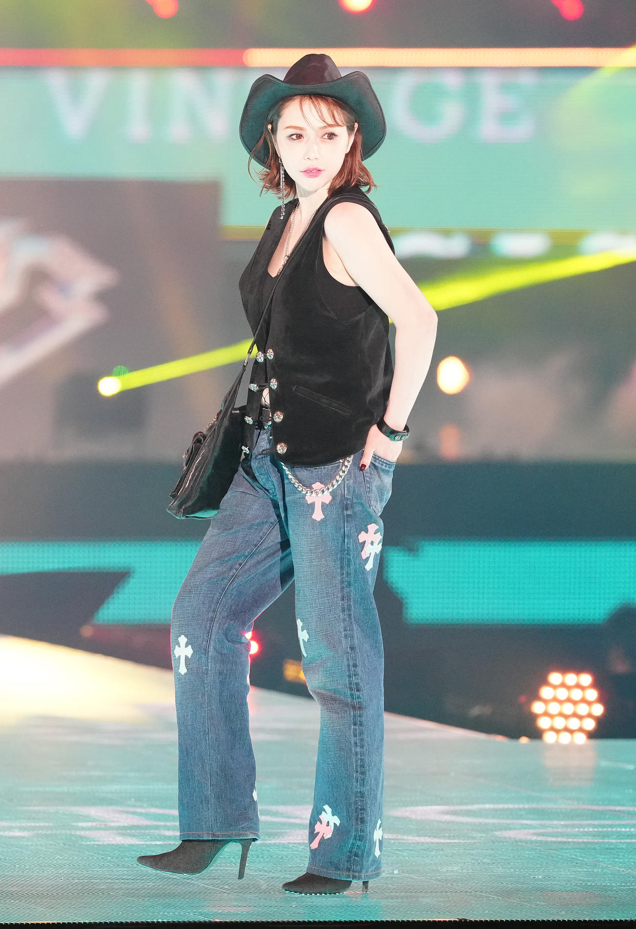 「Rakuten GirlsAward 2024 S／S」に登場する村重杏奈（撮影・江口和貴）