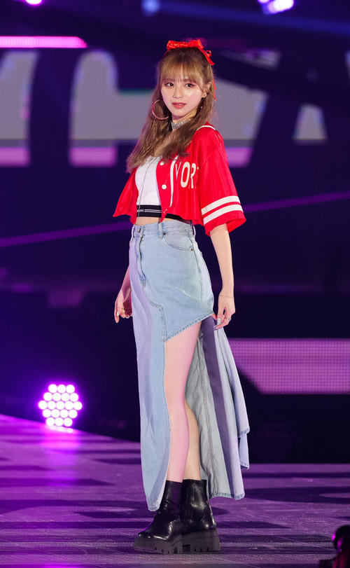 「Rakuten GirlsAward 2024 S／S」に登場するAMEFURASSHIの愛来（撮影・江口和貴）