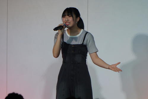 元アニー役の岡菜々子が初単独ライブ「青い珊瑚礁」などカバー18曲披露「とにかく楽しかった」
