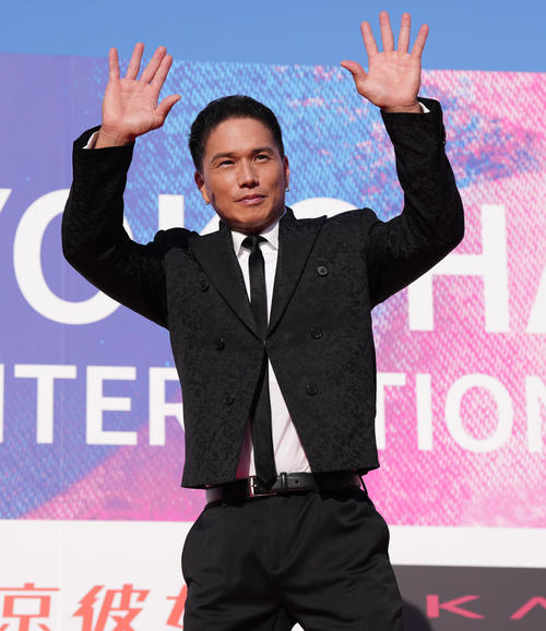 「第2回横浜国際映画祭」レッドカーペットイベントに登壇した市原隼人（撮影・鈴木みどり）