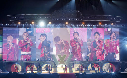 WEST．7月から3大ドームツアー開催を発表「改名後一発目、楽しみたい」　デビュー10周年