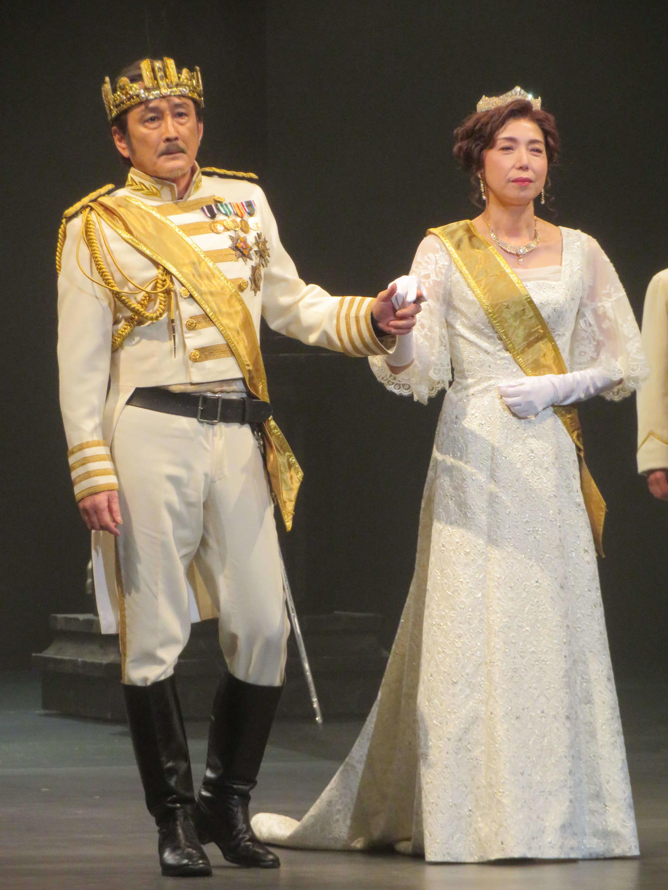 「彩の国シェイクスピア・シリーズ」2nd Vol．1「ハムレット」ゲネプロでクローディアスを演じる吉田鋼太郎とガートルードを演じる高橋ひとみ（撮影・村上幸将）