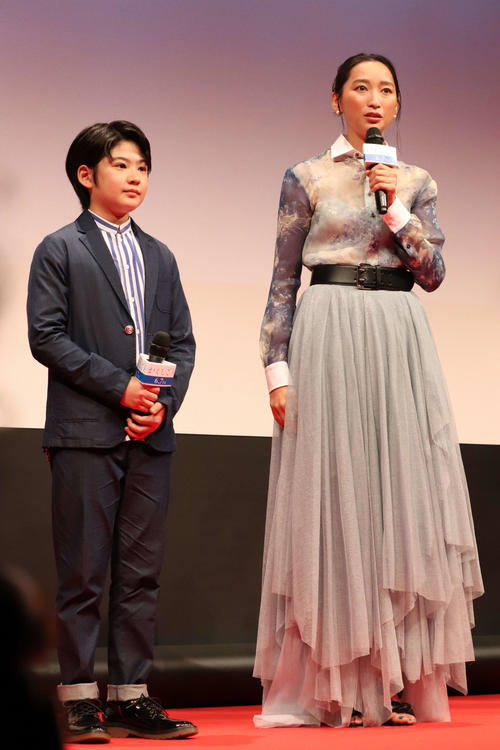 中須翔真「お酒ですね。僕は飲んでないです！」共演の杏からの差し入れで一番良かったもの