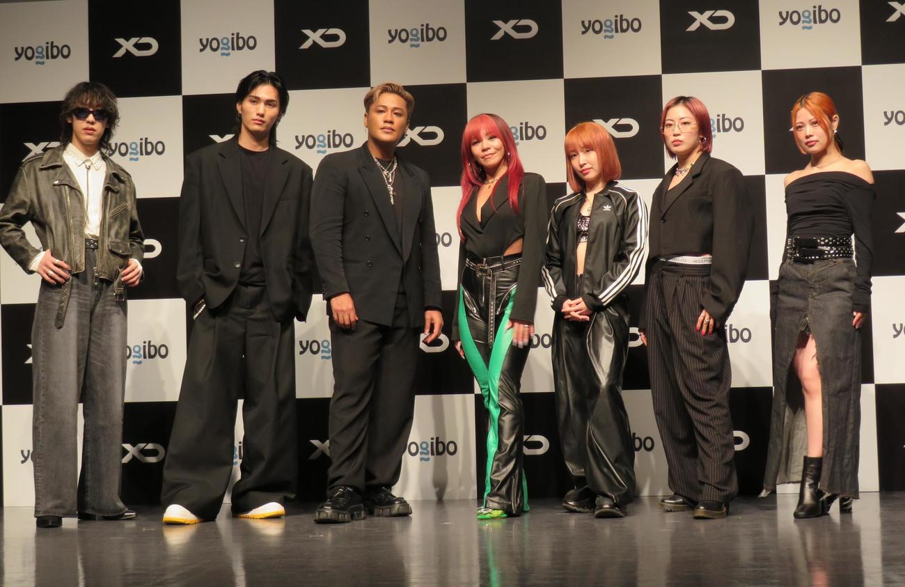 音楽フェス「XD World Music Festival」の開催発表会見に登壇した、左からAile The Shota、DJ SHUZO、ELLY、TSUBAKILLの4人