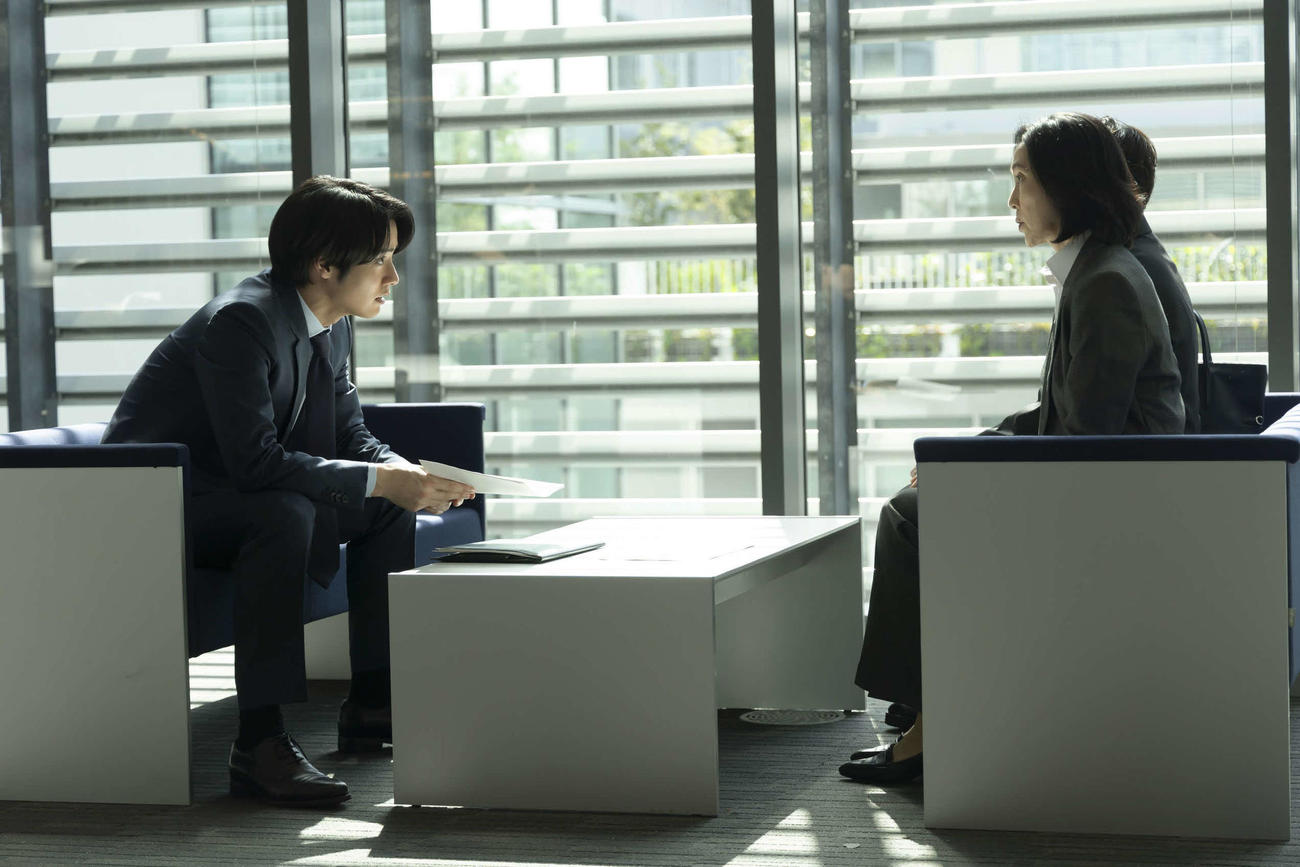 フジテレビ系「Re：リベンジ－欲望の果てに－」で主演を務める赤楚衛二（C）フジテレビ