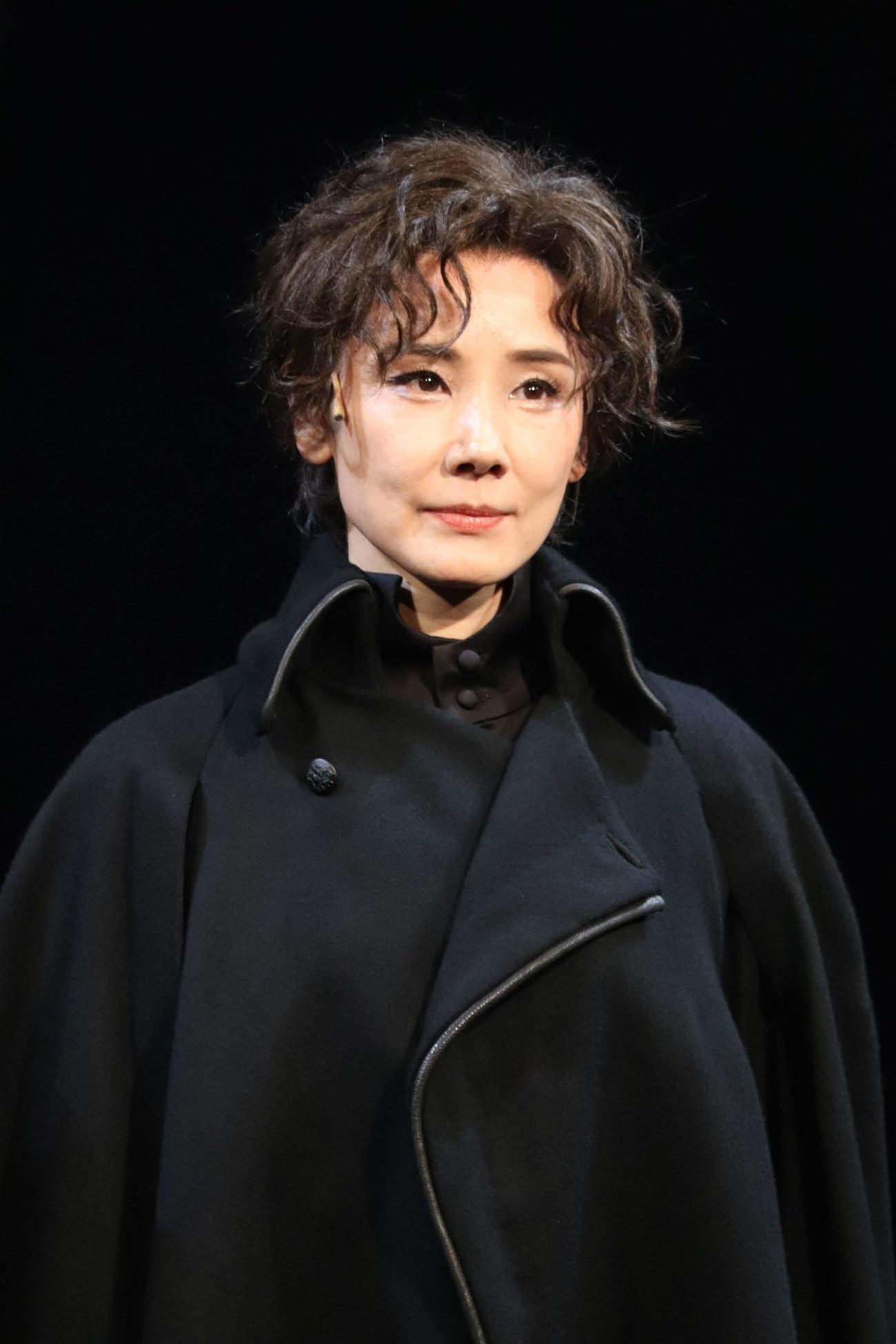 舞台「ハムレットQ1」初日前会見に出席した吉田羊（撮影・加藤理沙）