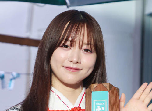 森香澄が美ボディーラインくっきりミニスカ姿「可愛さ爆発」「デートしてみたい」絶賛の声相次ぐ