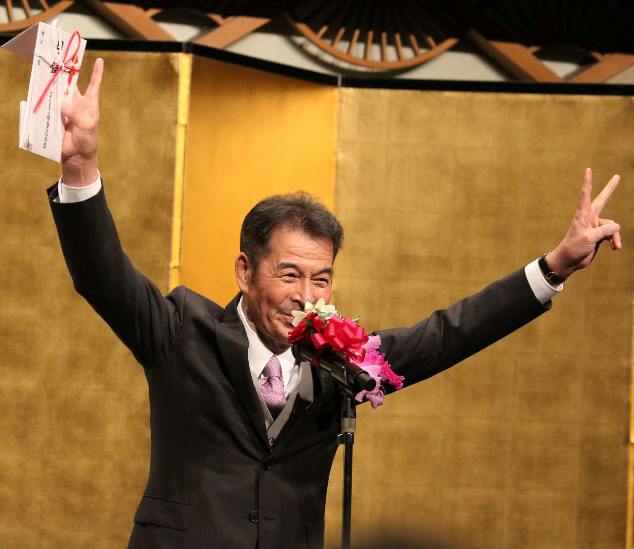 第32回橋田賞特別賞を受賞した井上順（撮影・水谷京裕）