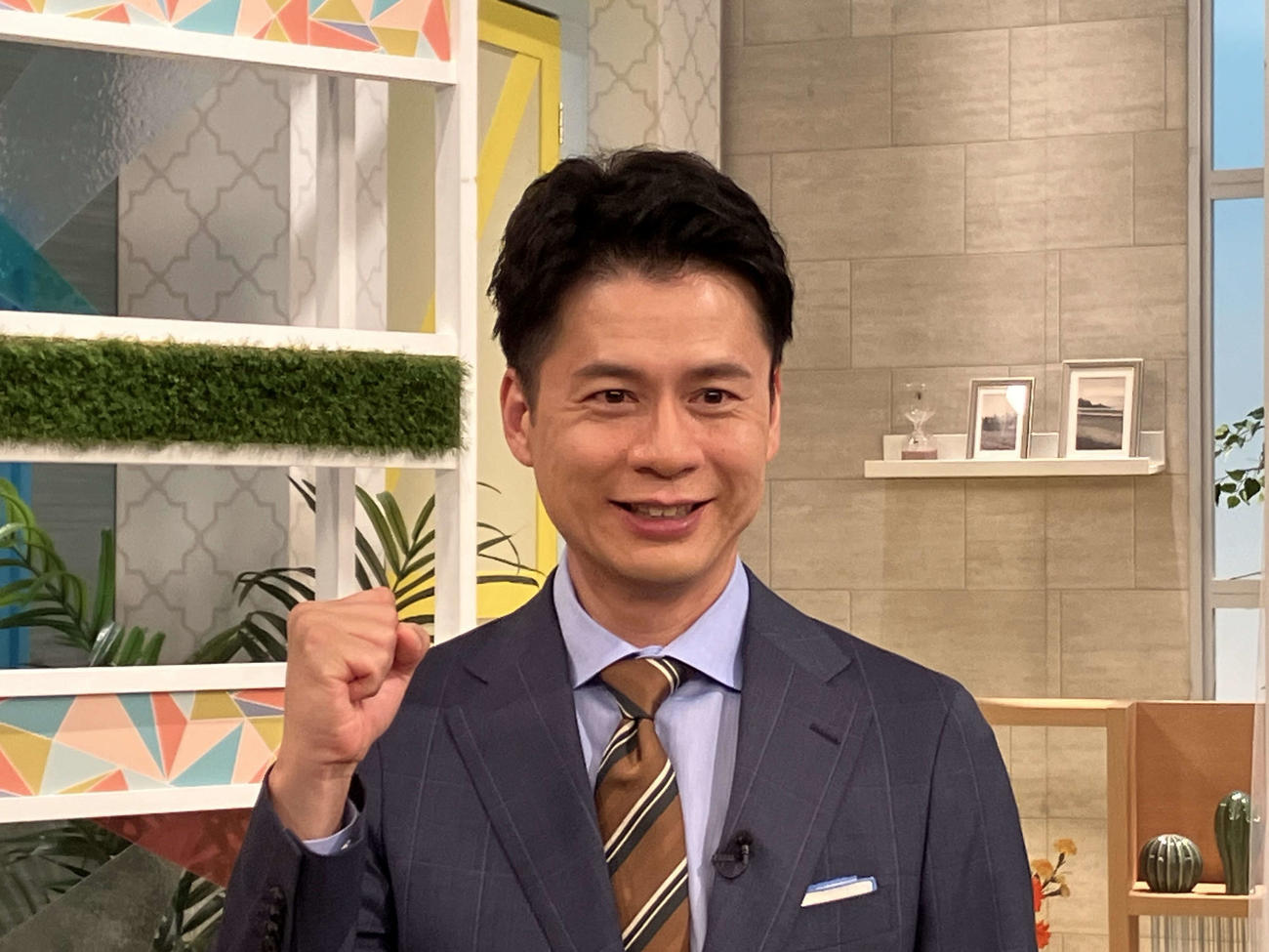 テレビ大阪現社屋、最後の収録を終えた石井亮次アナウンサー（撮影・阪口孝志）