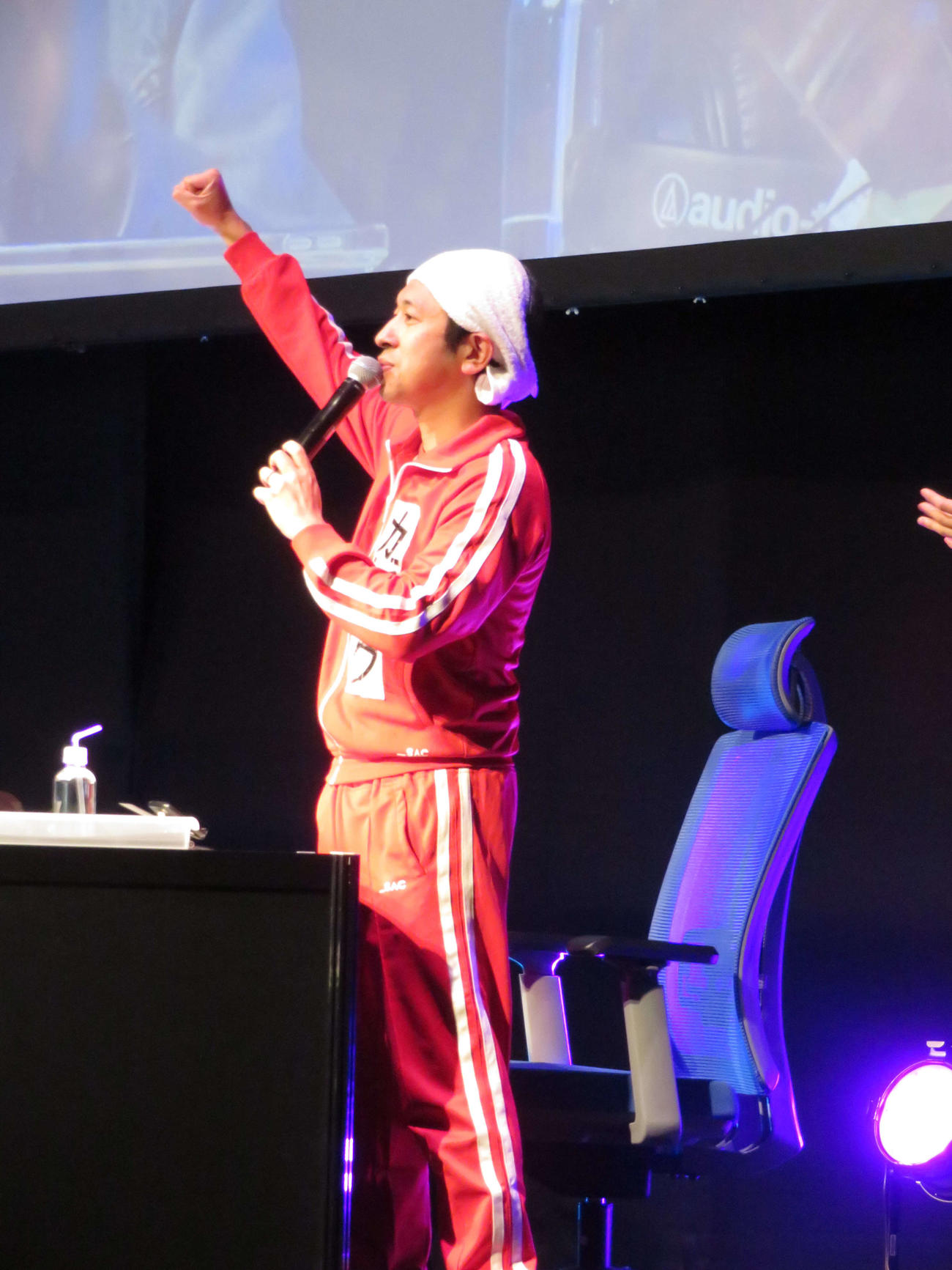 「PROJECT XENO」リリース1周年記念イベント「ゼノフェス」に出演しヒカルにゲーム対決で勝利したカジサック