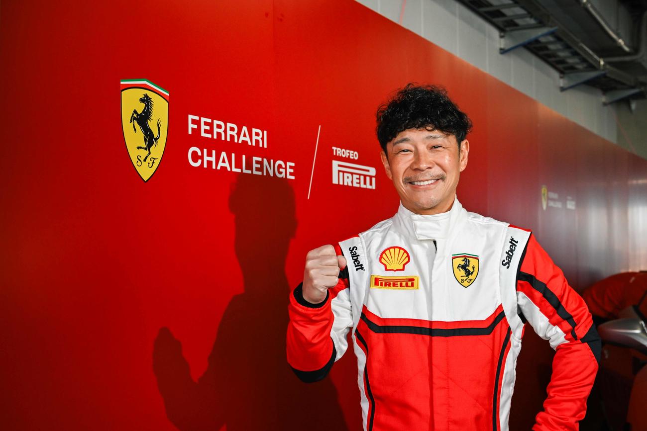 本格カーレース初参戦で初優勝した前澤友作氏（C）MAEZAWA RACING