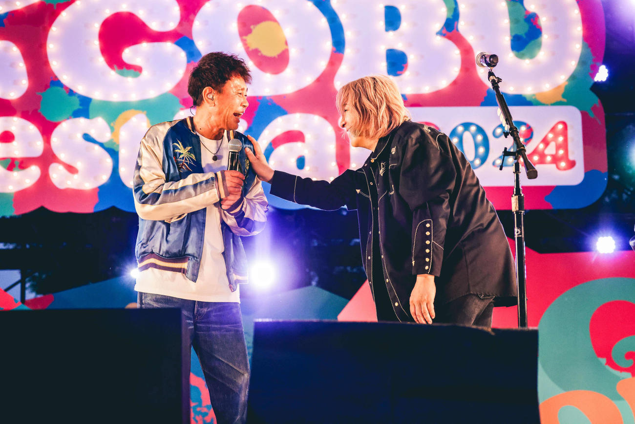 ダウンタウン浜田雅功（左）と小室哲哉（C）GOBU GOBU Festival【撮影：渡邉一生】