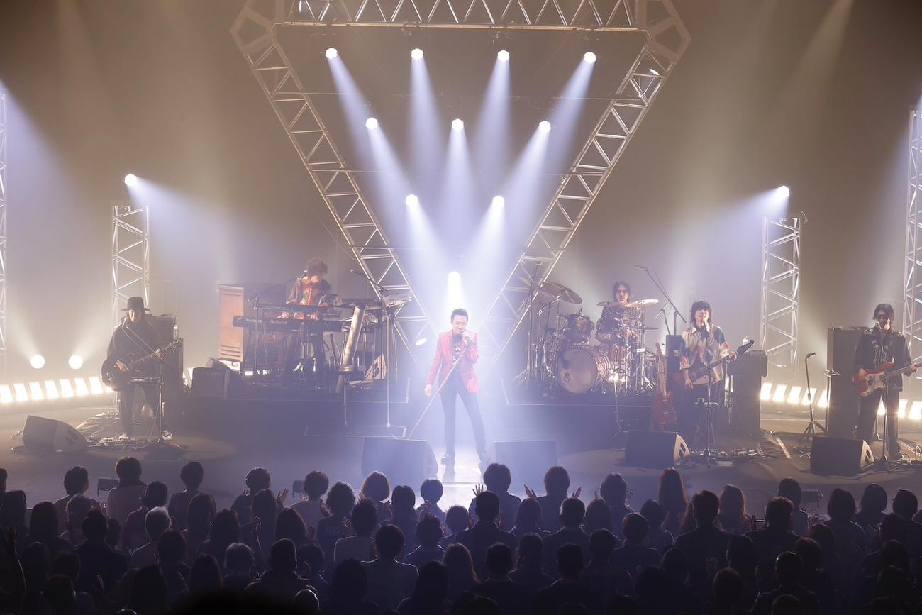 ライブ「LOVE＆LIVE」で復帰したHOUND DOG大友康平