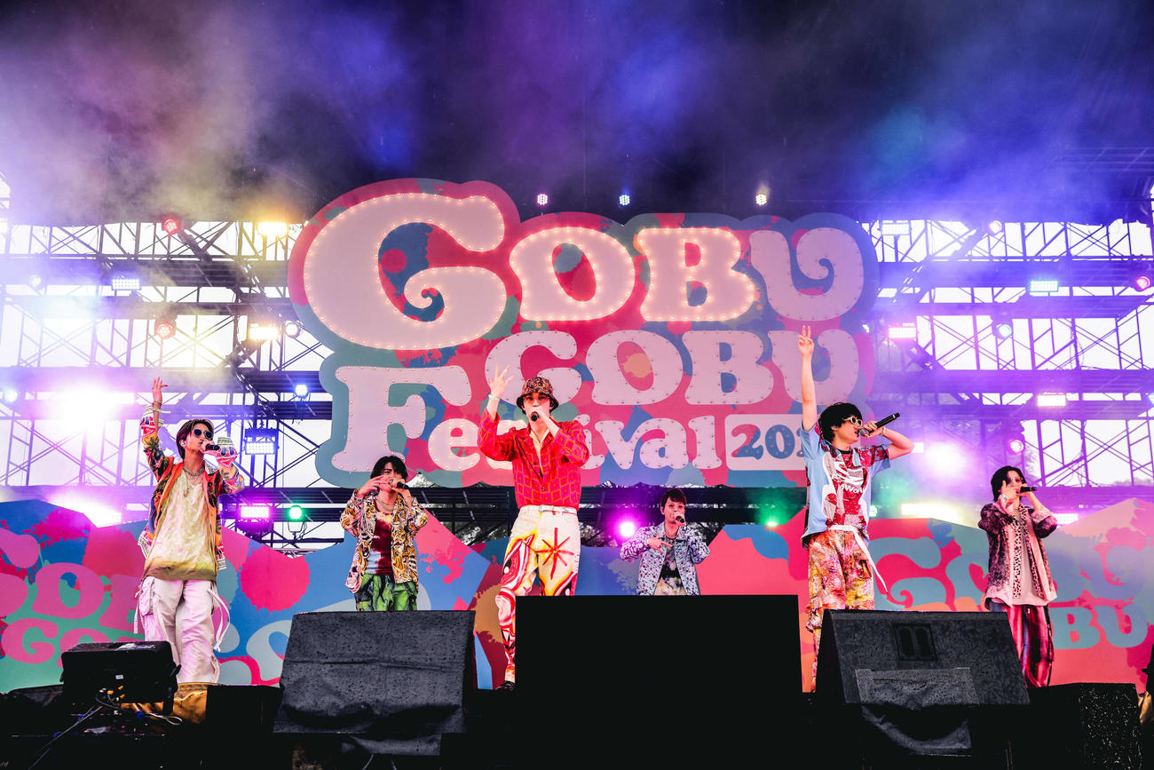 ごぶごぶフェス2日目に出演したSixTONES（C）GOBU GOBU Festival【撮影：渡邉一生】